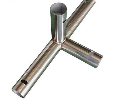 laser della metropolitana di CNC di 3mm api che taglia il laser del tubo del quadrato di acciaio inossidabile del metallo che taglia servizio